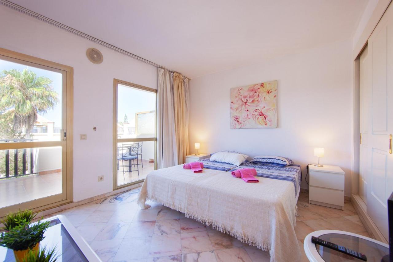Romana Playa Studio Elviria Marbella Eksteriør billede